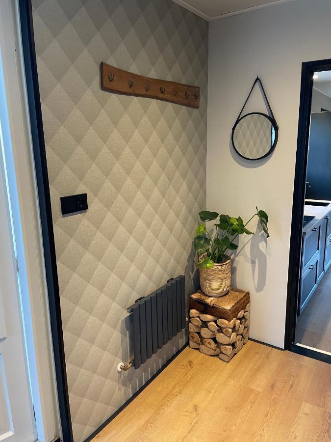 De Heerlykheid Wemeldinge, Vlak Bij Strand En Bos, Ruime Vakantiewoning Met Eigen Patio In De Karakteristieke Dorpsstraat Екстер'єр фото