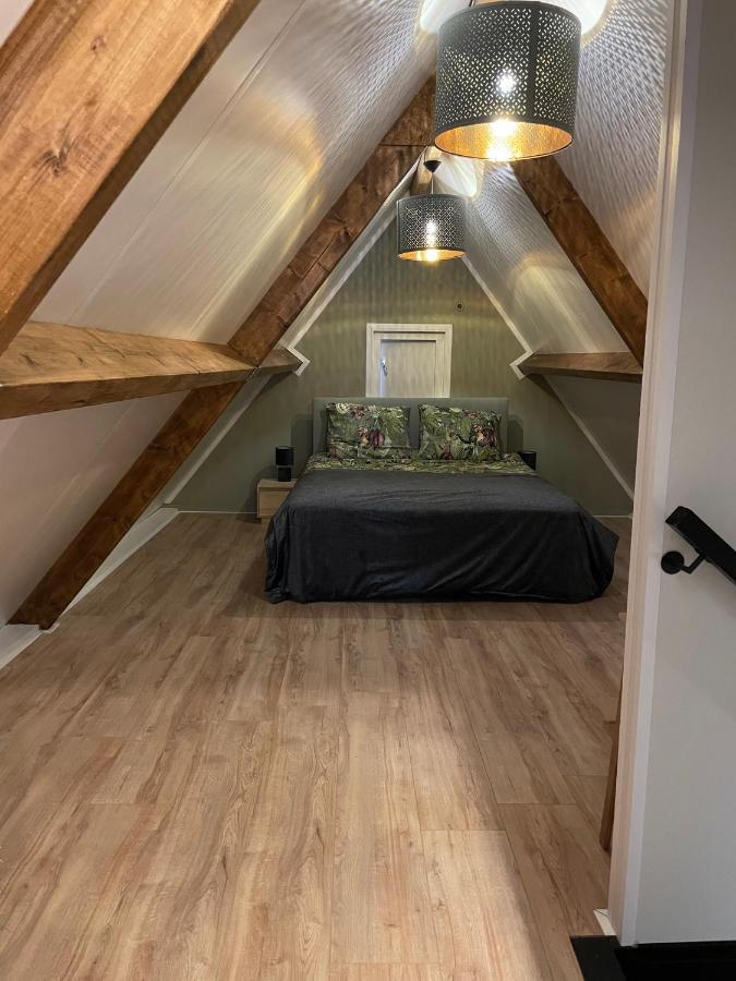 De Heerlykheid Wemeldinge, Vlak Bij Strand En Bos, Ruime Vakantiewoning Met Eigen Patio In De Karakteristieke Dorpsstraat Екстер'єр фото